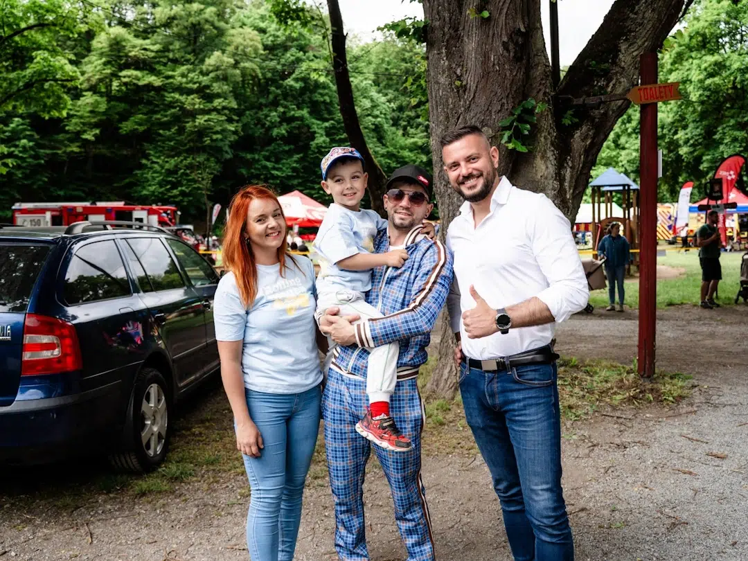 Medzi vami, nie na bilborde